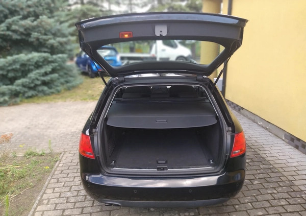 Audi A4 cena 18500 przebieg: 166000, rok produkcji 2007 z Wąbrzeźno małe 232
